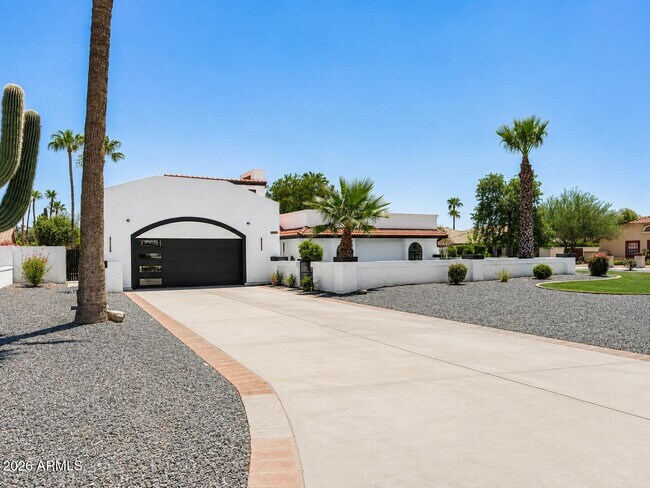 7010 W Eugie Ave Peoria, AZ 85381 photo 2