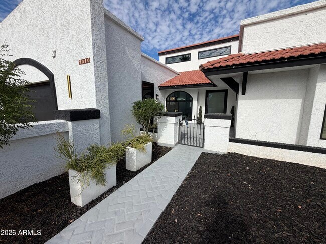 7010 W Eugie Ave Peoria, AZ 85381 photo 5