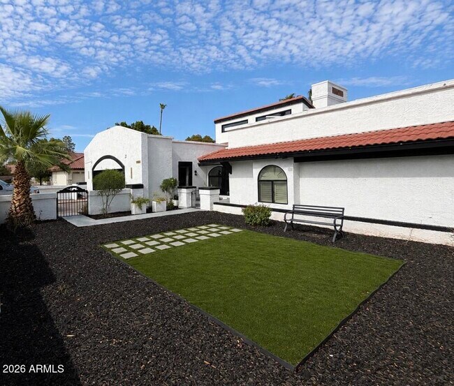 7010 W Eugie Ave Peoria, AZ 85381 photo 3