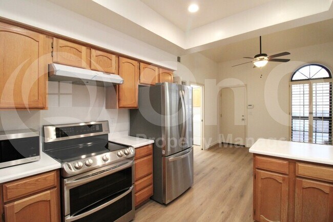 1301 W Rio Salado Pkwy Mesa, AZ 85201 photo 3