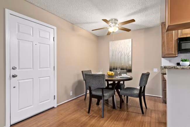 Vista Apartments photo 4