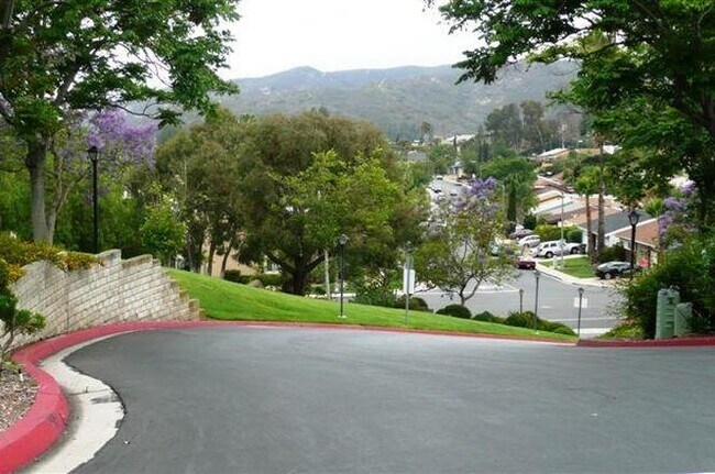 12818 Carriage Heights Way Poway, CA 92064 photo 3