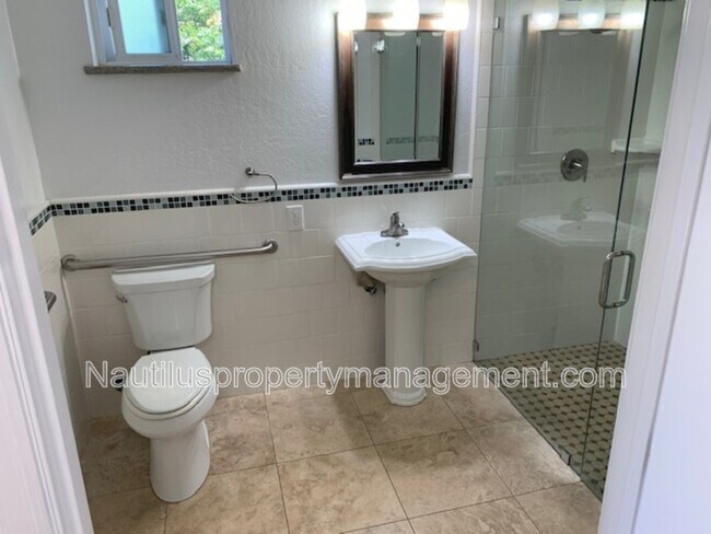 224 Center St Santa Cruz, CA 95060 photo 5