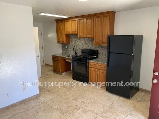 224 Center St Santa Cruz, CA 95060 photo 4