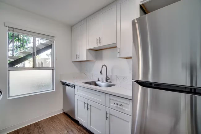 Parkview Poway Apartments photo 5