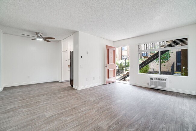 Parkview Poway Apartments photo 4