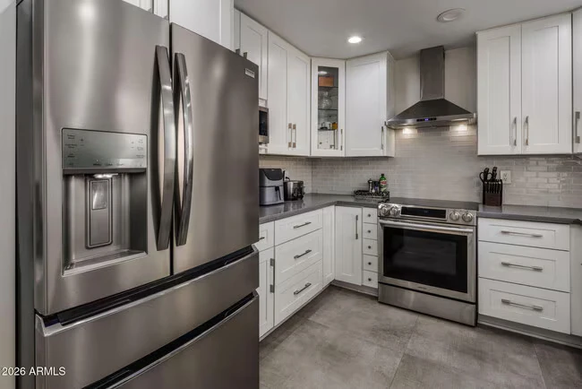8633 E Monterosa Ave Scottsdale, AZ 85251 photo 4
