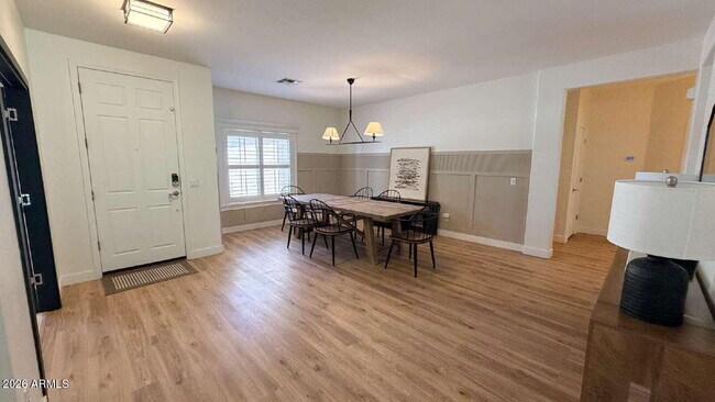 1121 E Powell Way Chandler, AZ 85249 photo 3