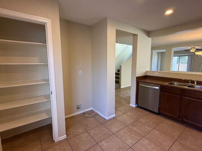 11214 W Pierce St Avondale, AZ 85323 photo 5