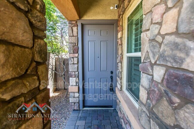 4721 E Casitas Del Rio Dr Phoenix, AZ 85050 photo 5
