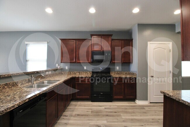 20481 N Grantham Rd Maricopa, AZ 85138 photo 4