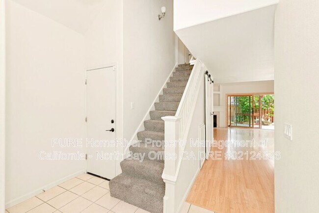 2360 Battersea St photo 4