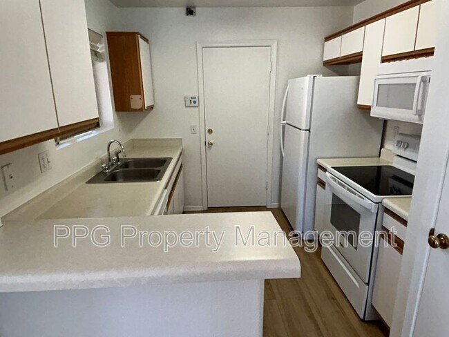 14942 W Ventura St Surprise, AZ 85379 photo 4