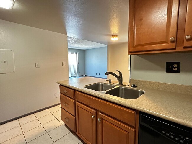 1730 W Emelita Ave Mesa, AZ 85202 photo 3