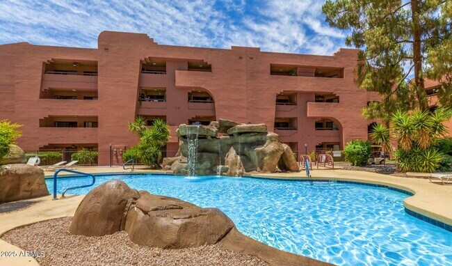 4303 E Cactus Rd Phoenix, AZ 85032 photo 5
