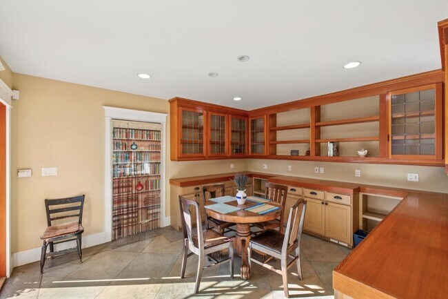 1325 Cowper St Palo Alto, CA 94301 photo 5