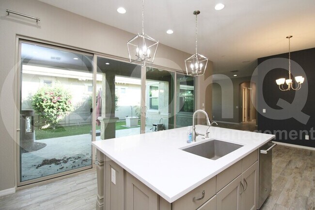 4195 E Ronald St Gilbert, AZ 85295 photo 4
