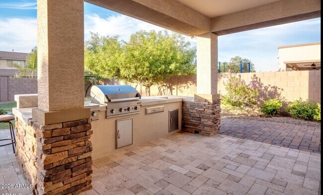 702 W San Carlos Way Rentals photo 3