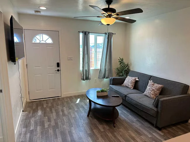 6427 Shaules Ave San Diego, CA 92114