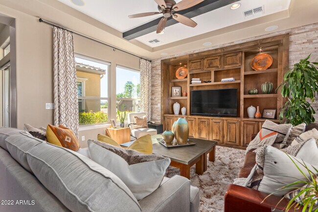 628 E Peach Tree St Queen Creek, AZ 85140 photo 3