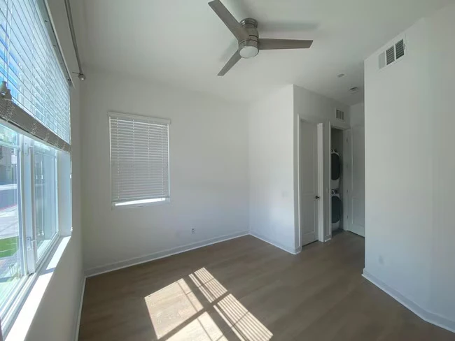 705 Westbrook Loop San Marcos, CA 92078 photo 3