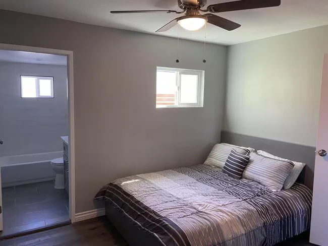 5105 Bellvale Ave San Diego, CA 92117 photo 2