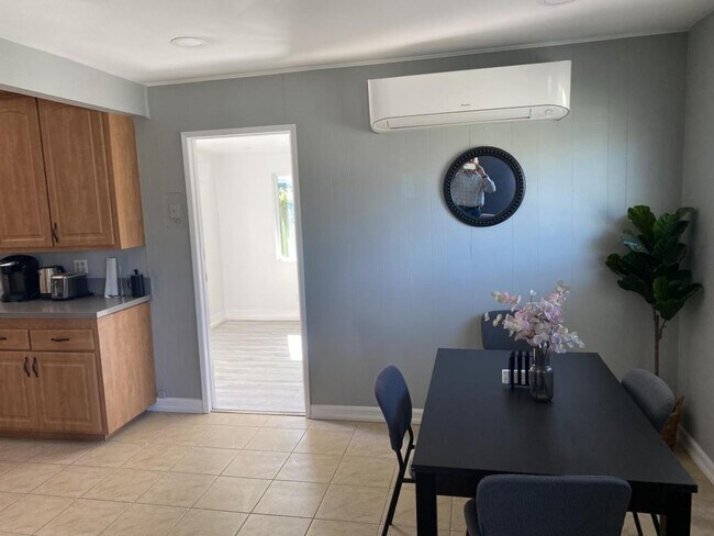 5105 Bellvale Ave San Diego, CA 92117 photo 4