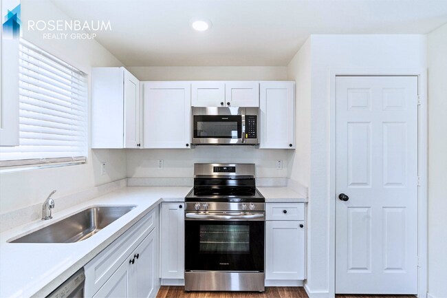 1106 E Papago St Phoenix, AZ 85034 photo 3