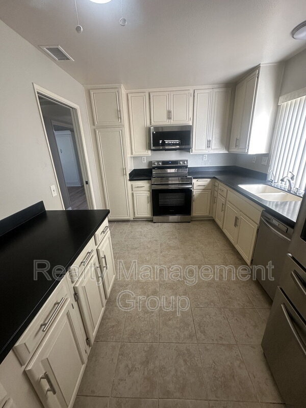 17439 Plaza Otonal San Diego, CA 92128 photo 5