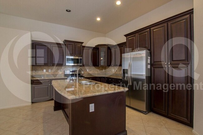 373 W Thompson Pl Chandler, AZ 85286 photo 4
