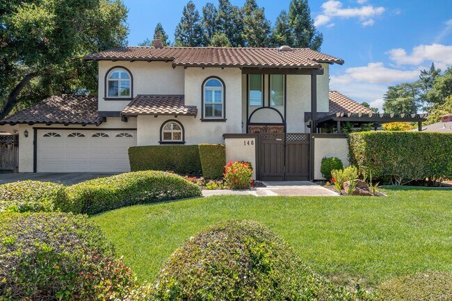 146 Mountain View Ave Los Altos, CA 94024 photo 2