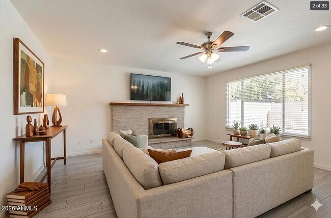 1262 E Hermosa Dr Tempe, AZ 85282 photo 3