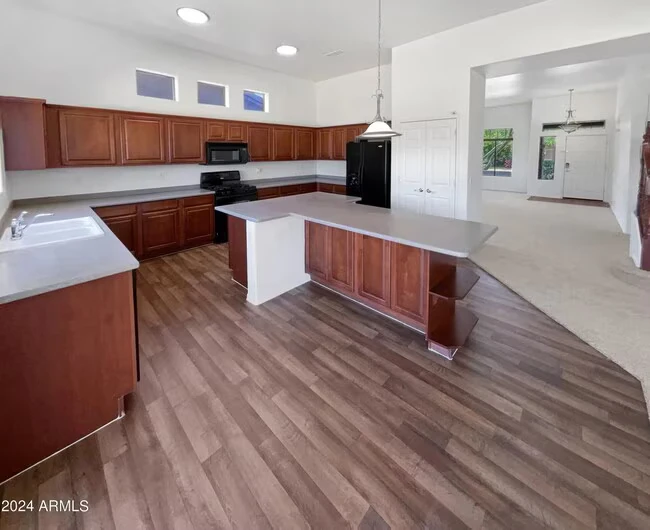 1 W La Salle St Laveen, AZ 85339 photo 5