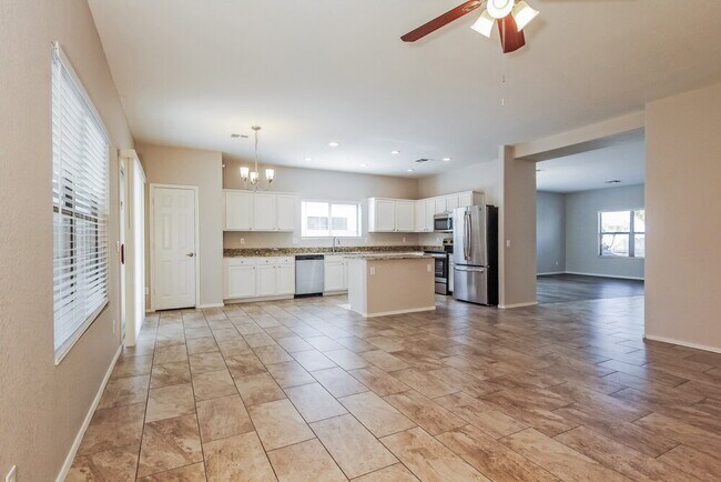 3134 W Cavedale Dr Phoenix, AZ 85083 photo 5