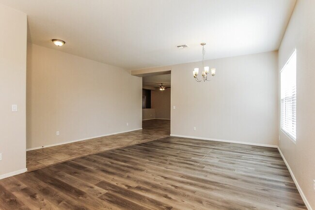 3134 W Cavedale Dr Phoenix, AZ 85083 photo 3