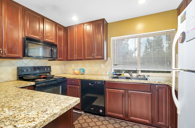 9514 Easter Way San Diego, CA 92121 photo 3