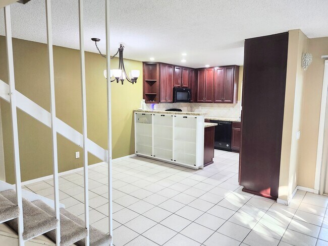 9514 Easter Way San Diego, CA 92121 photo 4