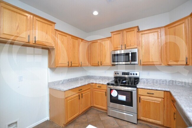 22207 N Gibson Dr Maricopa, AZ 85139 photo 3