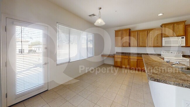 27372 N 90th Ln Peoria, AZ 85383 photo 5