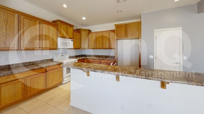 27372 N 90th Ln Peoria, AZ 85383 photo 4