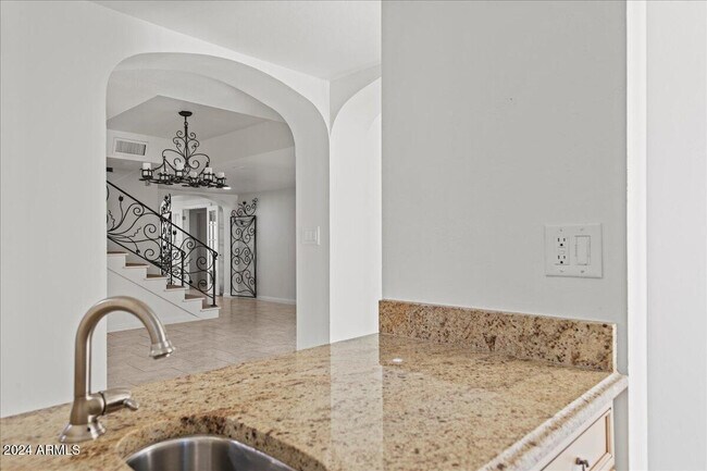 4327 N 69th Way Scottsdale, AZ 85251 photo 4