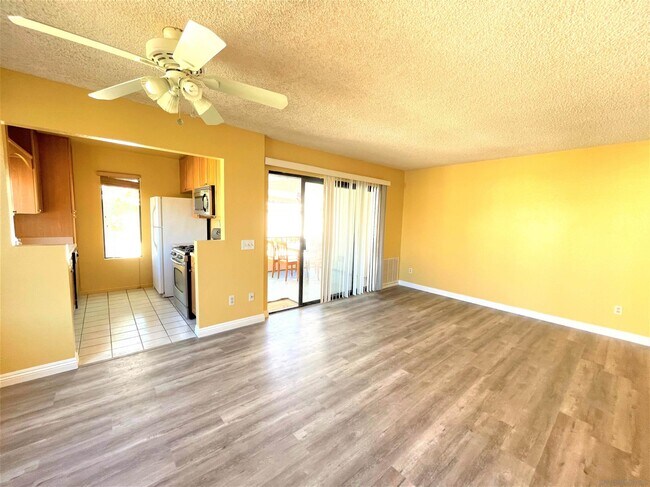 8439 Westmore Rd San Diego, CA 92126 photo 2