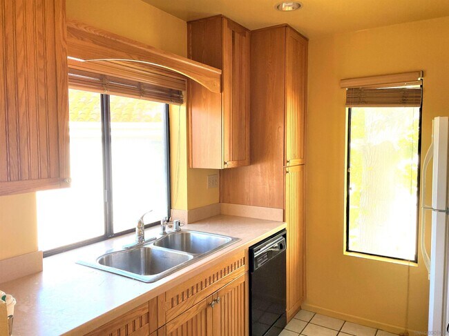 8439 Westmore Rd San Diego, CA 92126 photo 3