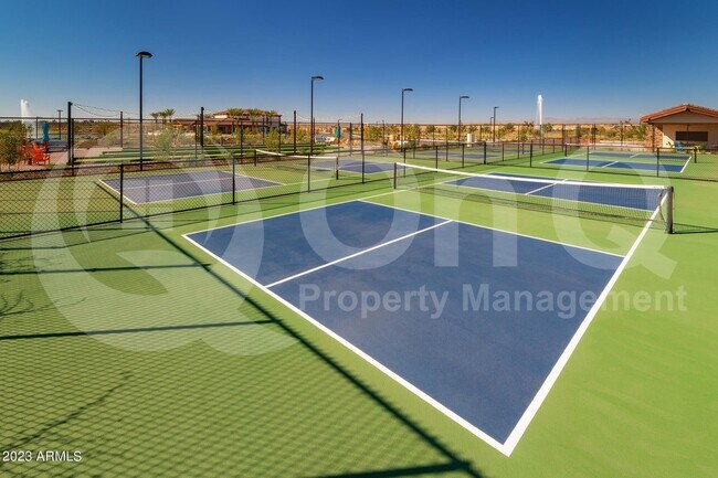 17161 W Artemisa Ave Surprise, AZ 85387 photo 4
