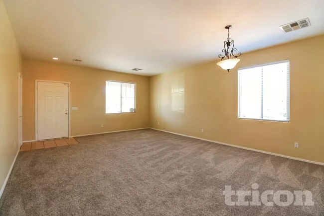 7022 W Carson Rd Phoenix, AZ 85339 photo 4