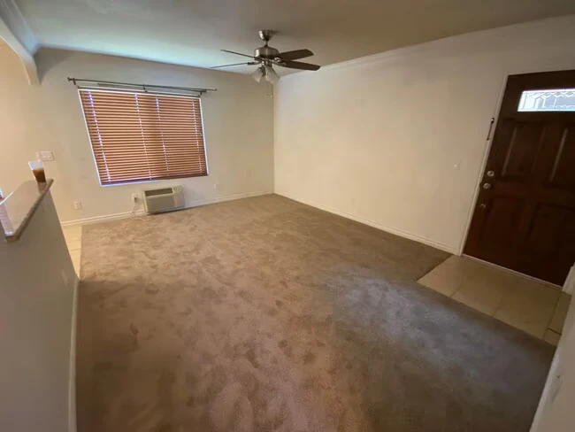 792 Avocado Ave El Cajon, CA 92020 photo 2