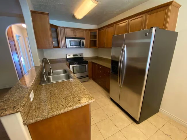 792 Avocado Ave El Cajon, CA 92020 photo 3
