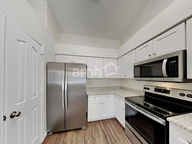 13214 W Tara Ln photo 5