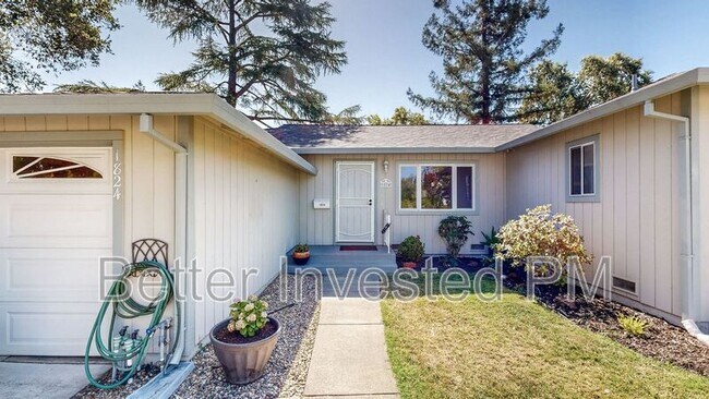 1824 Midway Dr photo 2