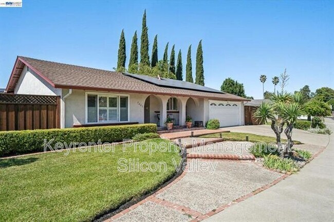 7403 Hillsdale Dr photo 3